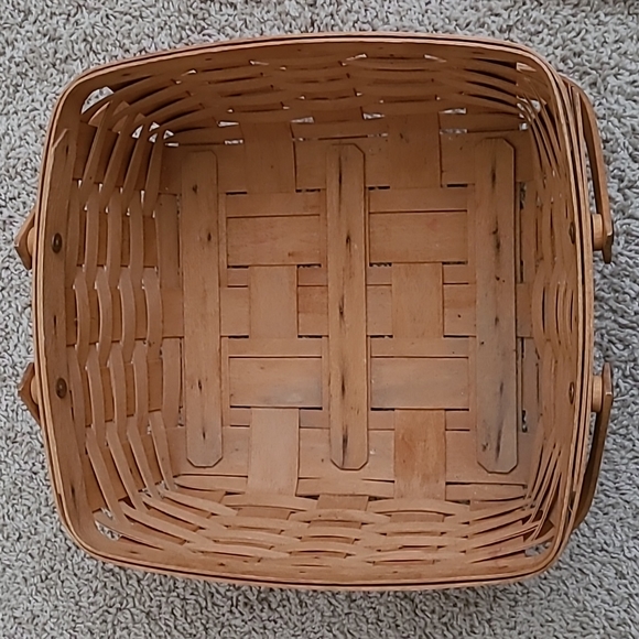 Longaberger Basket - Picture 3 of 4